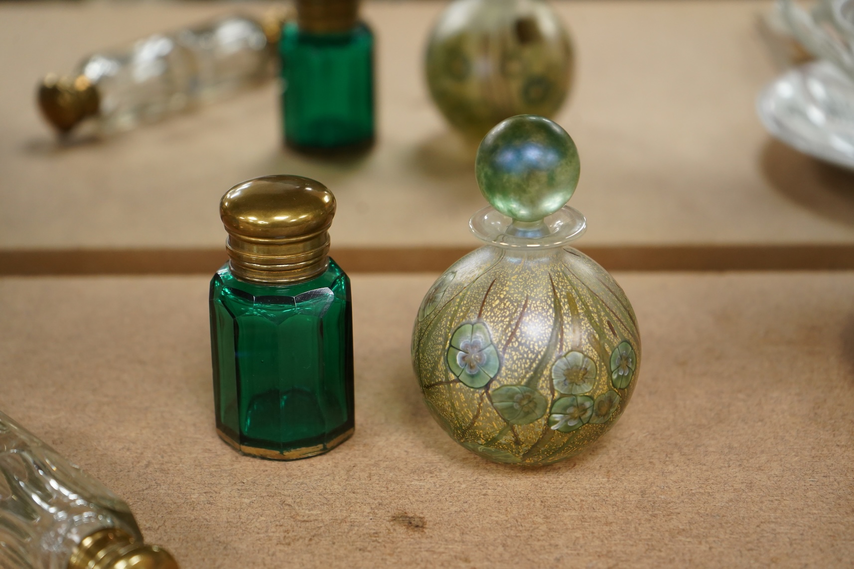 A 19th century double ended scent bottle, a green glass example and an Isle of Wight glass example, largest 9.5cm high